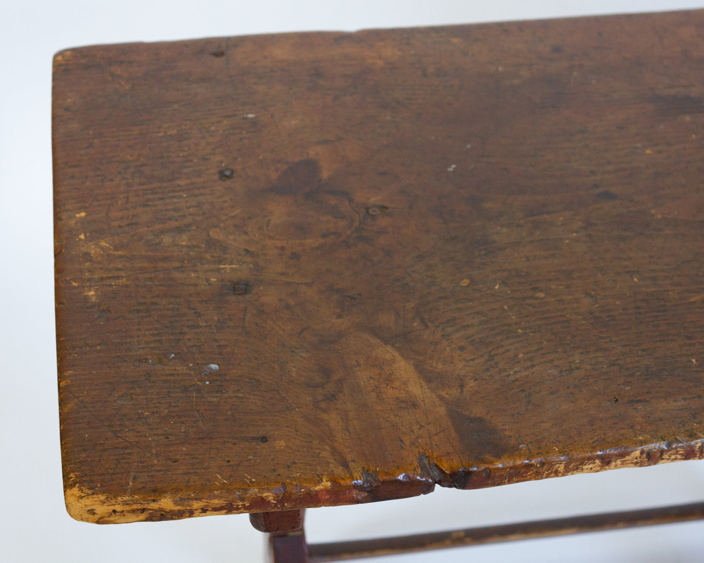 Early New England Sawbuck Table